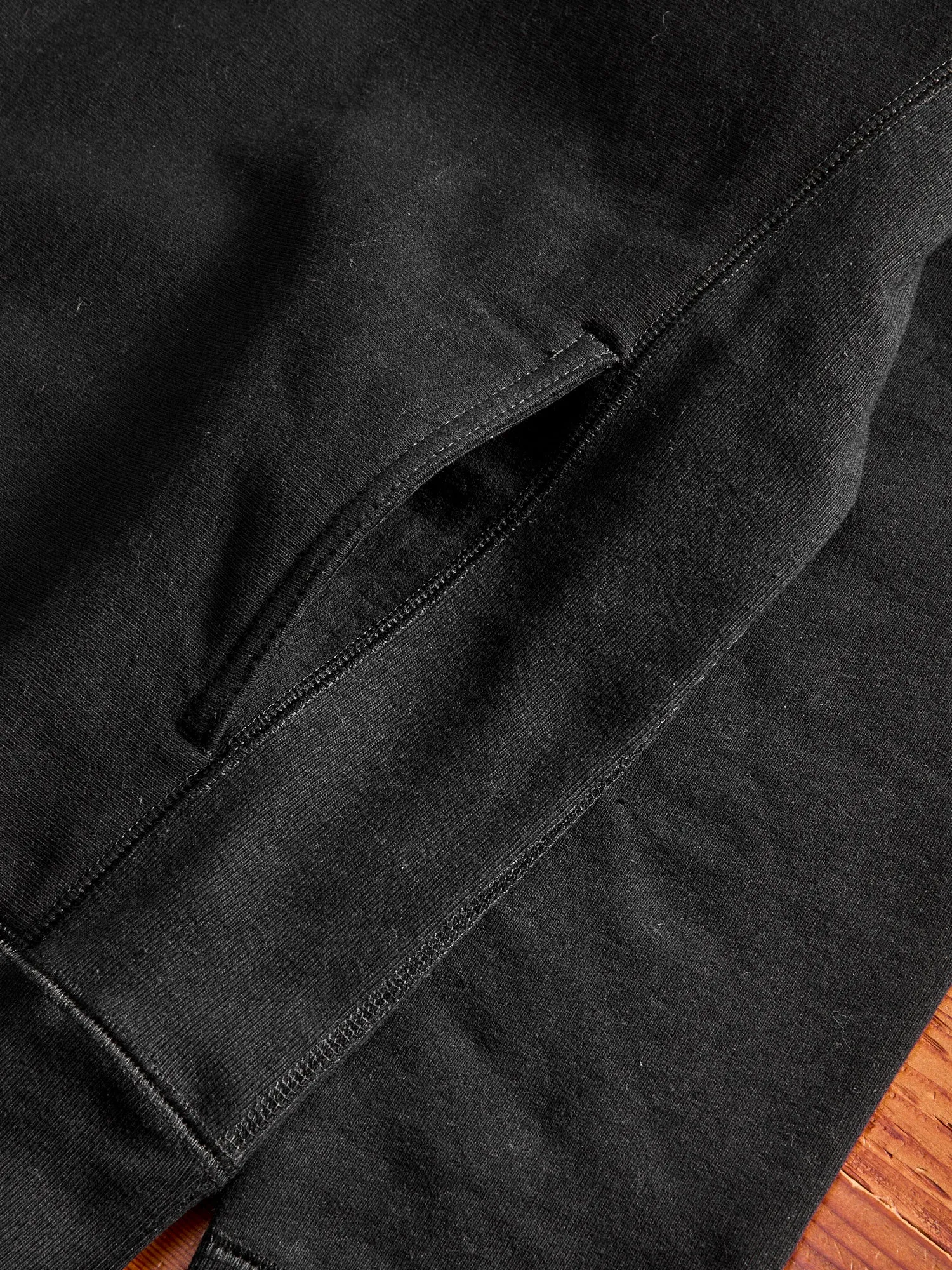Heavyweight Pullover Hoodie in Black